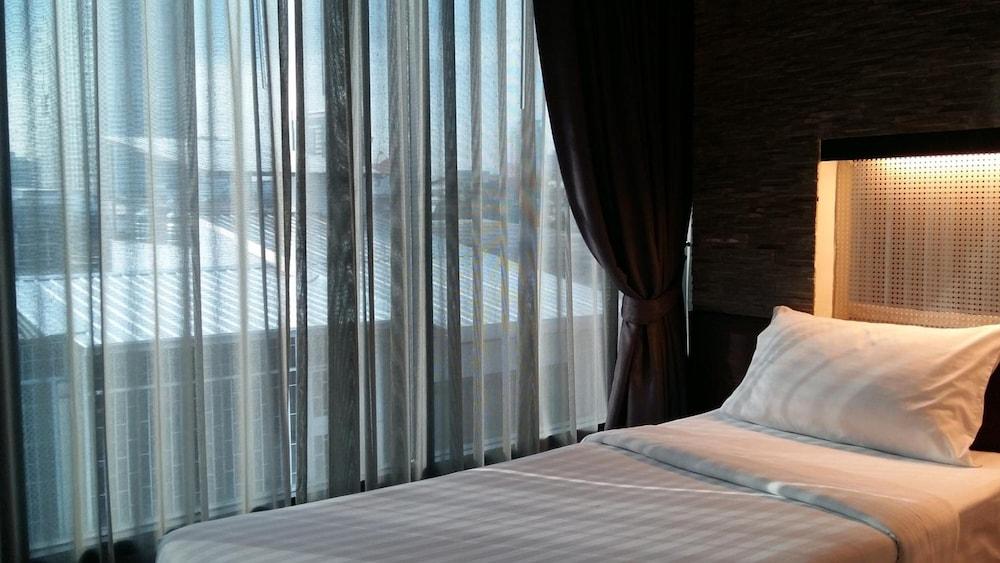 Collection O The Bangkok Airport Link Suite Exterior foto